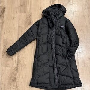Women's Hooded Down with it Patagonia Parka xs